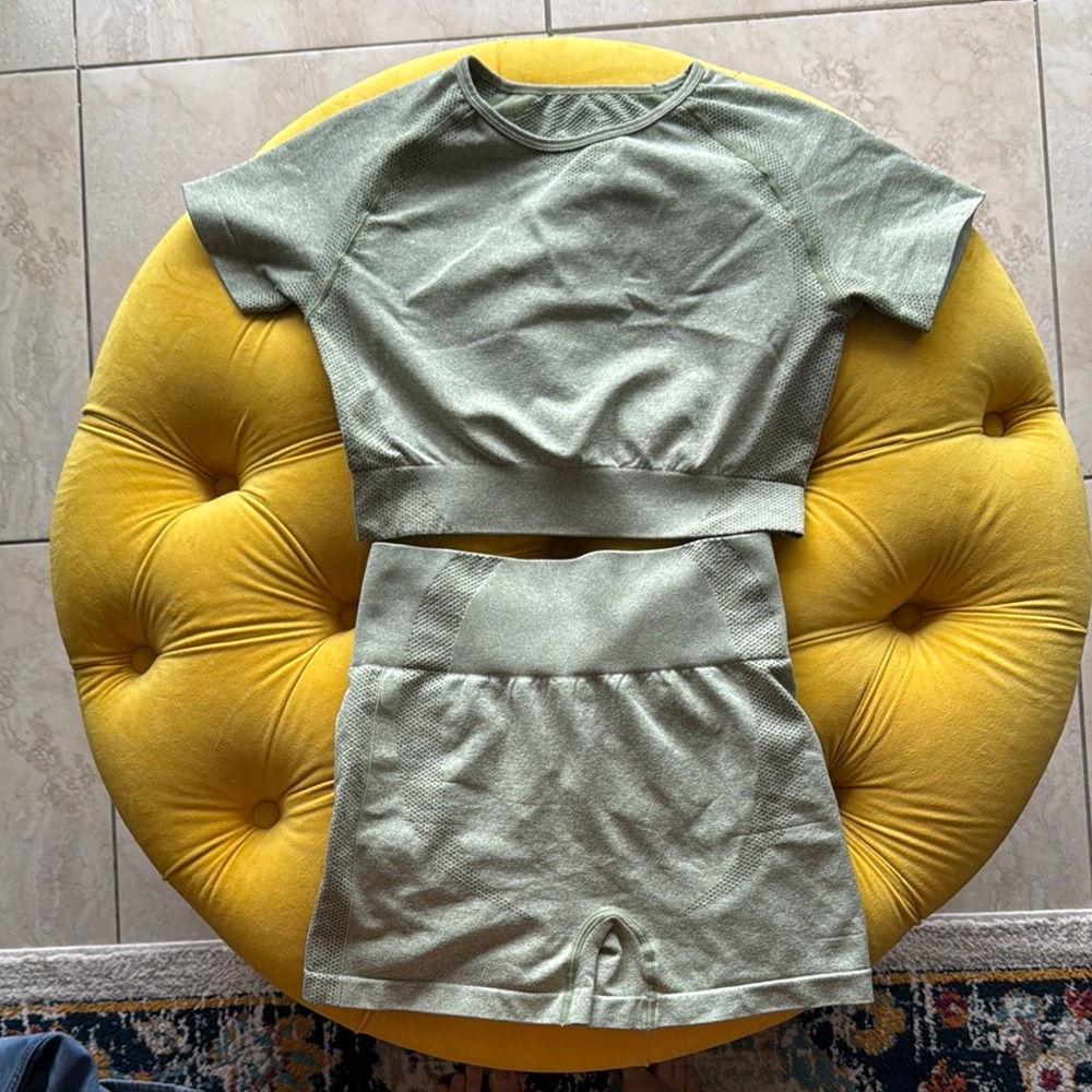 Green Activewear Set